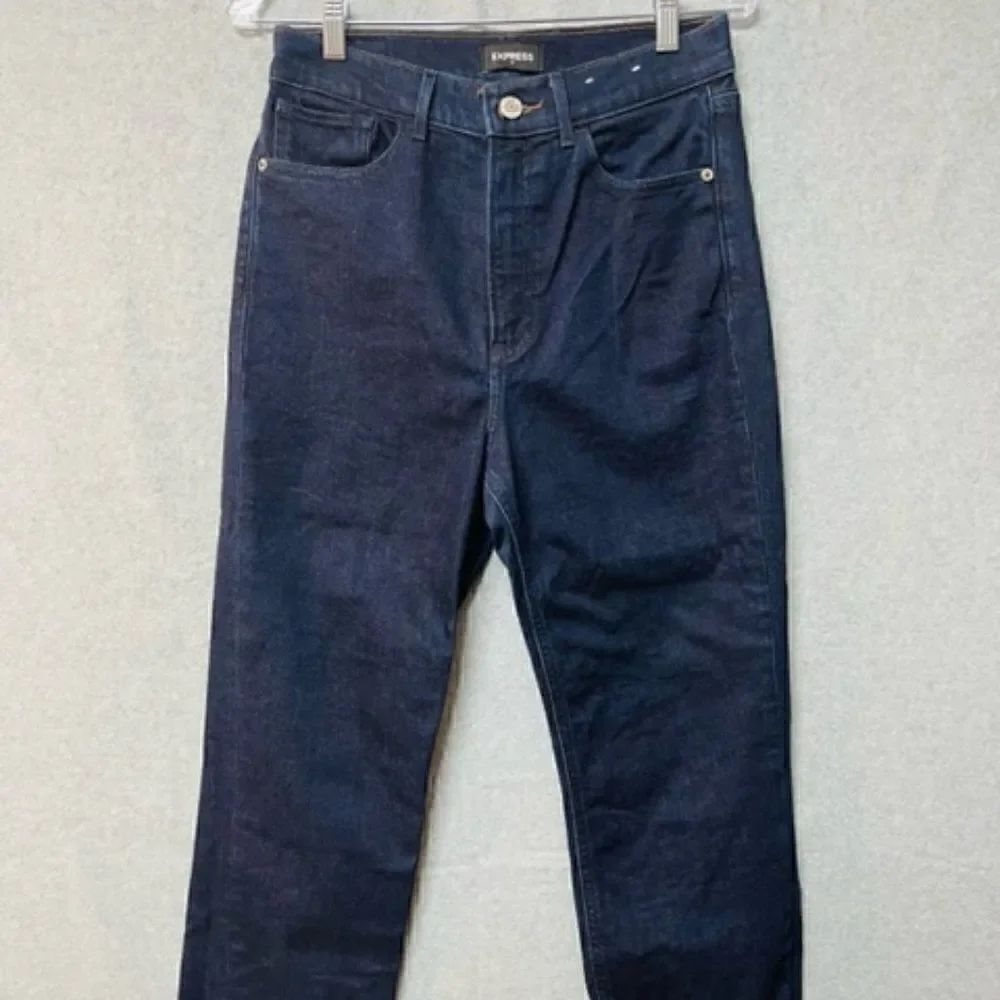EXPRESS Women's 8R Dark Wash Blue Stretch Denim Straight Cropped High Rise Excel